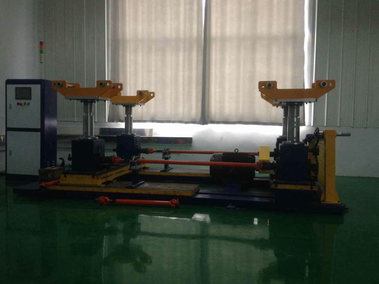 ����������ʵ��̨